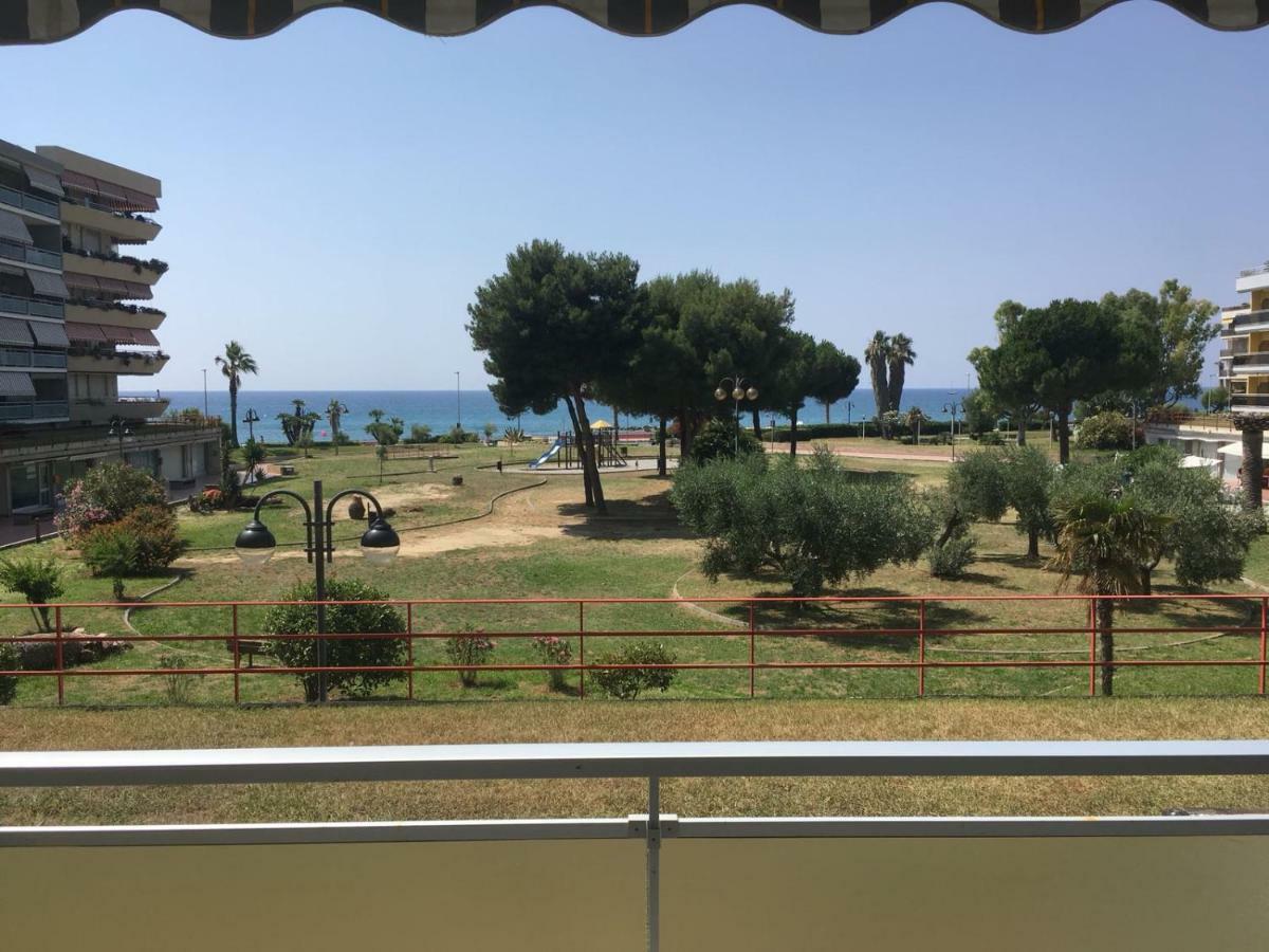 Mare 3 Apartment Ventimiglia Bagian luar foto